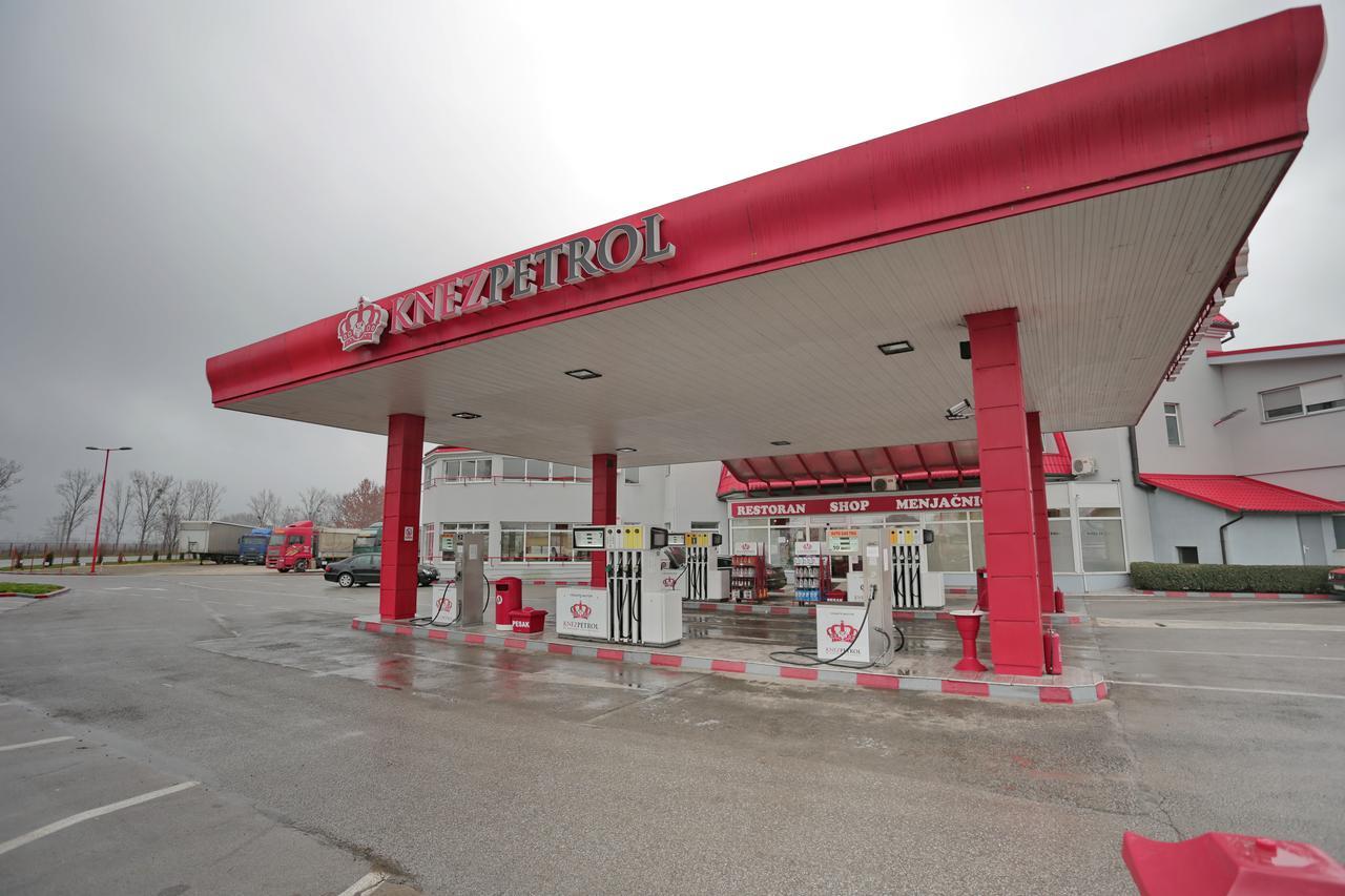 Motel Prenociste Knez Sombor Exterior foto